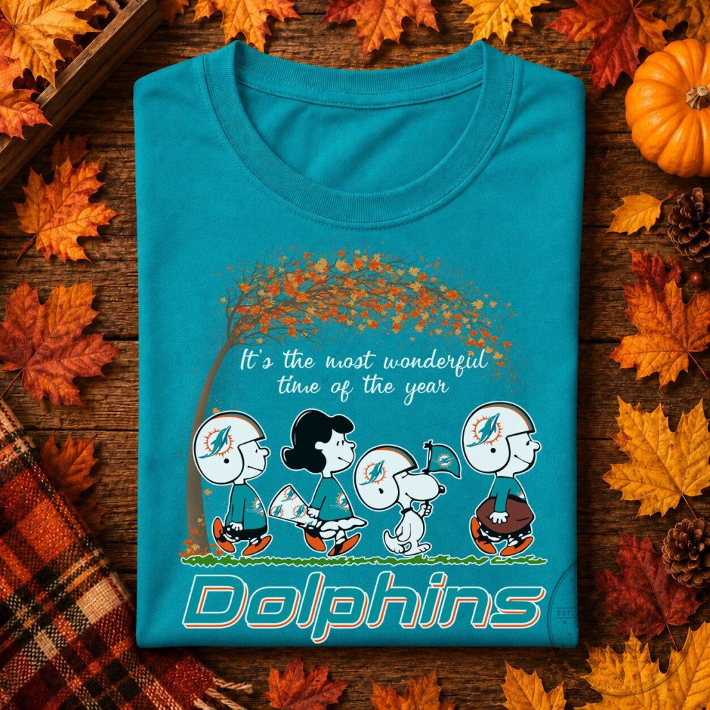 miami-dolphins-peanuts-fall-football-vibes-are-here-t-shirt-featured Miami Dolphins Peanuts Fall Football Vibes Are Here T-Shirt